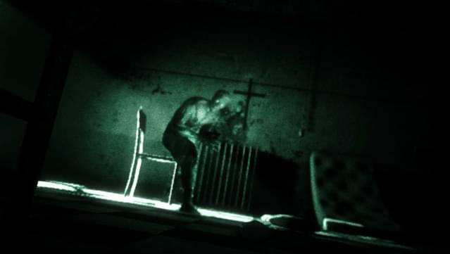 Outlast Gameplay Screenshot